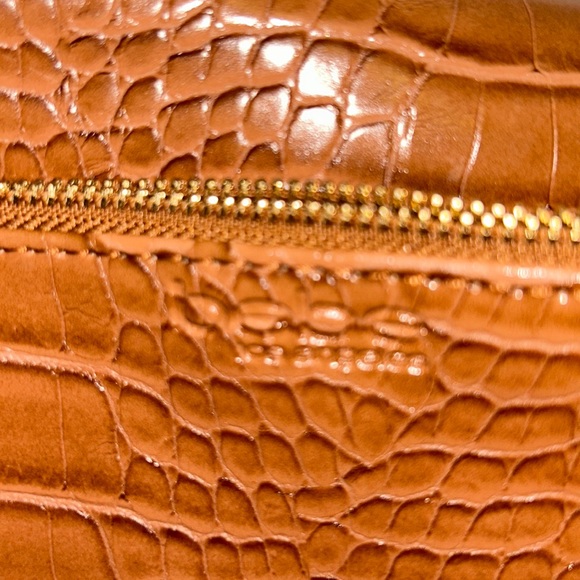 Bebe Fabiola Stamped Crocodile Crossbody Mini/Hand Bag Camel Brand - Picture 7 of 11